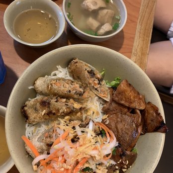 Com Tam Thuan Kieu - Vietnamese Near Me - Mesa, Arizona