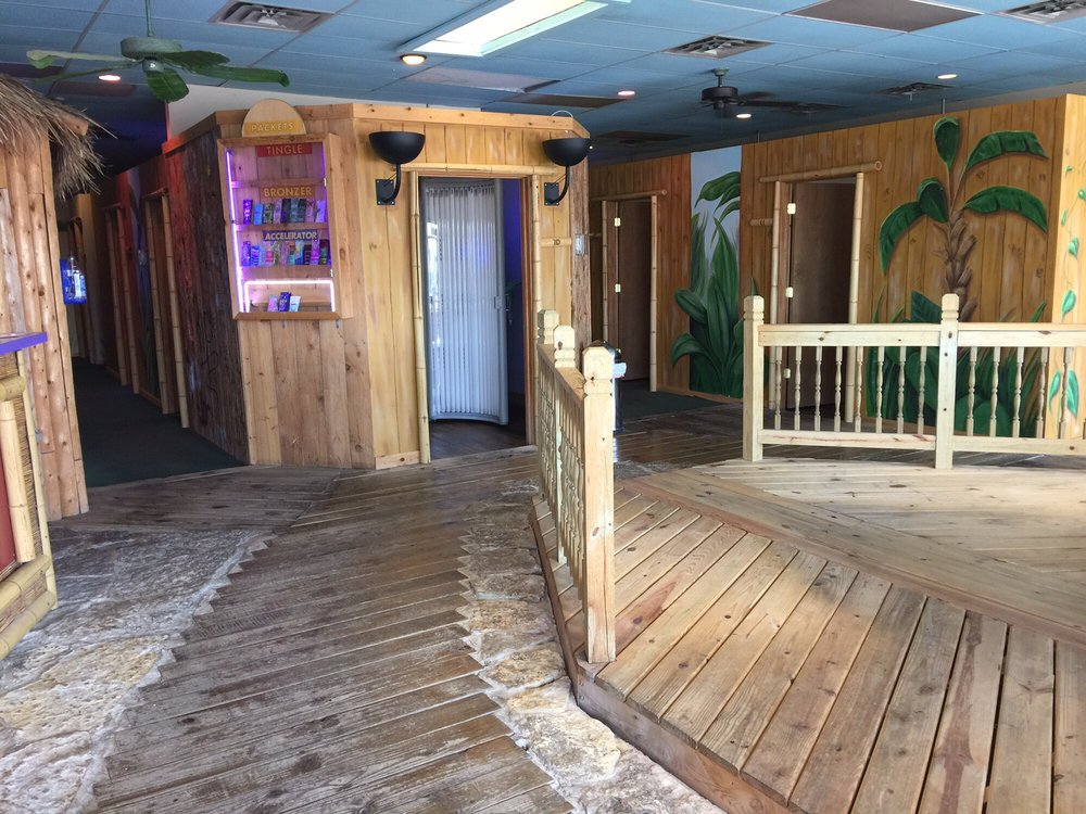 GREEN TAN Updated March 2024 11 Photos 1938 45th Ave