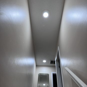 Good Hands Electric - Recessed lights above the stairs - Electricians Near Me - Portsmouth, Virginia Good Hands Electric - Recessed lights above the stairs - Electricians Near Me - Portsmouth, Virginia