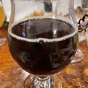 Beer Lab HI - Mililani Red - Breweries Near Me - Aiea, Hawaii