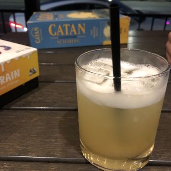 GuildHall - Cocktail - Beer Bar Near Me - Burbank, California