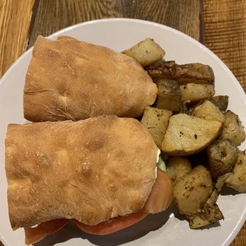 Cafe Raymond - Salmon - Breakfast & Brunch Near Me - Pittsburgh, Pennsylvania