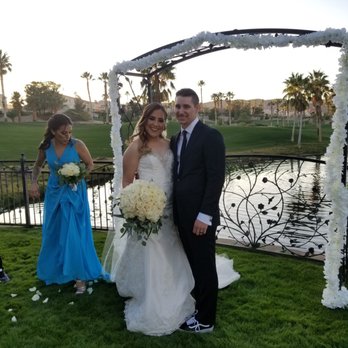 Bloomingbelles - Bride & bridesmaid's bouquets - Party Equipment Rentals Near Me - Henderson, Nevada