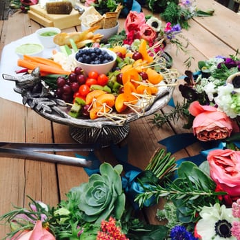 Outer Aisle Catering & Venue - Bridal Party Appetizer Table - Caterers Near Me - Murphys, California Outer Aisle Catering & Venue - Bridal Party Appetizer Table - Caterers Near Me - Murphys, California