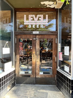 Level Beer: Level 2 Multnomah Village by null