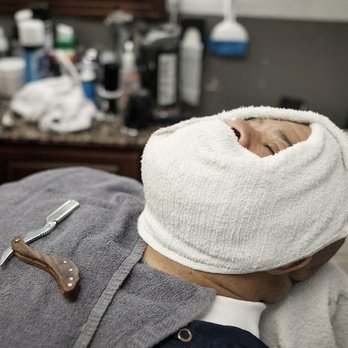 Lifestyle Grooming - Gentlemens Shave - Barbers Near Me - Austin, Texas Lifestyle Grooming - Gentlemens Shave - Barbers Near Me - Austin, Texas