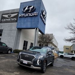 Red McCombs Hyundai Northwest