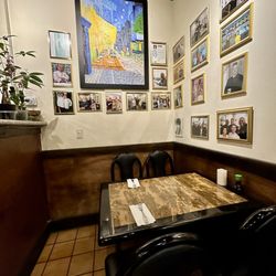 Mandarin Lotus - The corner we dined at, which is a favorite spot for some celebrities as featured on the wall!