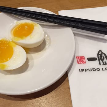 Ippudo Canary Wharf - DIY cut egg - Ramen Near Me - London, XGL Ippudo Canary Wharf - DIY cut egg - Ramen Near Me - London, XGL