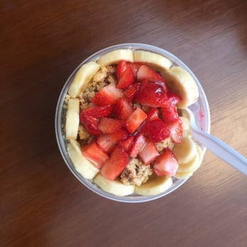 jüs - Strawberry bowl - Juice Bars & Smoothies Near Me - Reno, Nevada jüs - Strawberry bowl - Juice Bars & Smoothies Near Me - Reno, Nevada