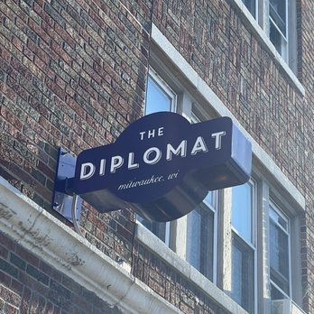 The Diplomat - New American Near Me - Milwaukee, Wisconsin