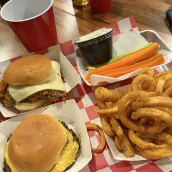 Eighty Twenty - Burgers Near Me - Westwood, New Jersey