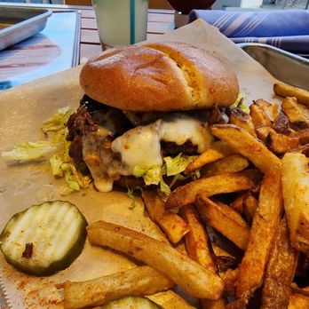 Jekyll Brewing - Smash burger - Breweries Near Me - Jacksonville Beach, Florida Jekyll Brewing - Smash burger - Breweries Near Me - Jacksonville Beach, Florida