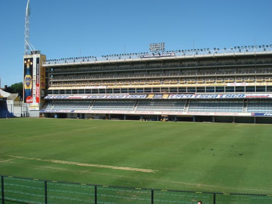 Estadio Alberto J Armando by null