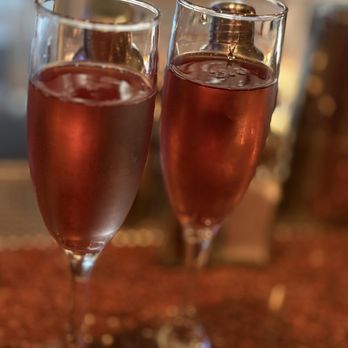 The Derby - Champagne kisses - Steakhouses Near Me - Arcadia, California