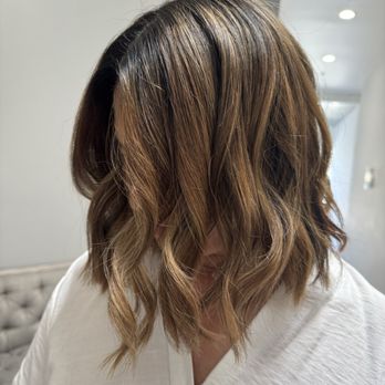 Salon de Rêve - Honey bronde balayage highlight by Sharon - Hair Stylists Near Me - Tustin, California Salon de Rêve - Honey bronde balayage highlight by Sharon - Hair Stylists Near Me - Tustin, California