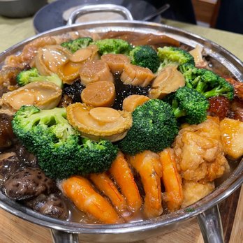Koi Palace - Pot dish for lunar new year - Dim Sum Near Me - Milpitas, California Koi Palace - Pot dish for lunar new year - Dim Sum Near Me - Milpitas, California