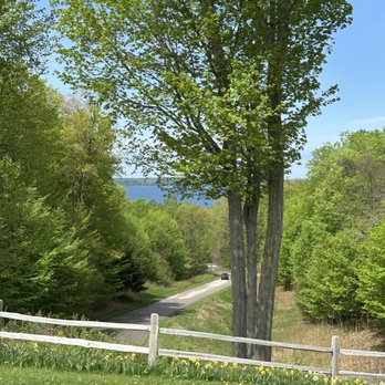 Cheers & Co - Wine Tours Near Me - Traverse City, Michigan Cheers & Co - Wine Tours Near Me - Traverse City, Michigan