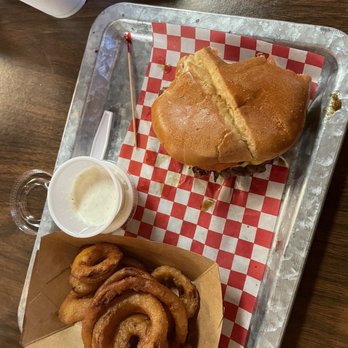 Smokin’ Buns - Cheese burger combo! - Burgers Near Me - West, Texas Smokin’ Buns - Cheese burger combo! - Burgers Near Me - West, Texas