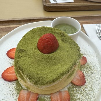 Fluffy Fluffy - Matcha Tiramisu Pancake - Desserts Near Me - New York, New York