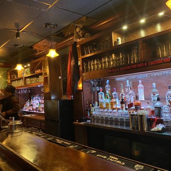 Capone's Dinner & Show - Upstairs bar - American Near Me - Orlando, Florida