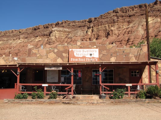 Cliff Dwellers Lodge by null