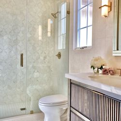 Alcosta Shower Door - Shower door installation for Judy Olson Interiors