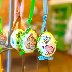 Owl & Rabbit Gallery - Hand painted eggs from Austria