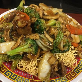 Little Mandarin - Combination pan fried noodle - Chinese Near Me - San Rafael, California