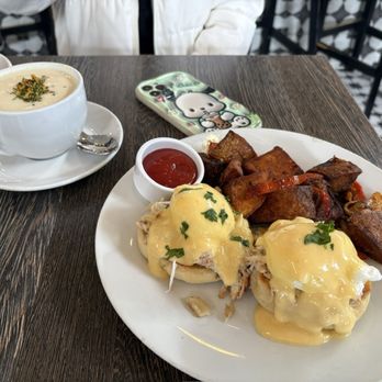 Crescent Bistro - Crab Benedict and soup - New American Near Me - Pleasant Hill, California Crescent Bistro - Crab Benedict and soup - New American Near Me - Pleasant Hill, California