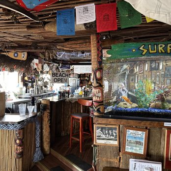 Flo's Clam Shack - Seafood Near Me - Middletown, Rhode Island