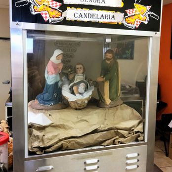 El Valle Restaurant - Nativity scene in an old pizza warmer! - Tex-Mex Near Me - Amargosa Valley, Nevada