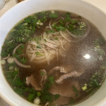 Ocean Grill & Bar - Pho tai - sliced beef - Vietnamese Near Me - Chicago, Illinois Ocean Grill & Bar - Pho tai - sliced beef - Vietnamese Near Me - Chicago, Illinois