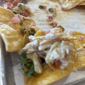 Heirloom Craft Kitchen - Topped with all the stuff that was OK? Not amazing - New American Near Me - Indio, California Heirloom Craft Kitchen - Topped with all the stuff that was OK? Not amazing - New American Near Me - Indio, California