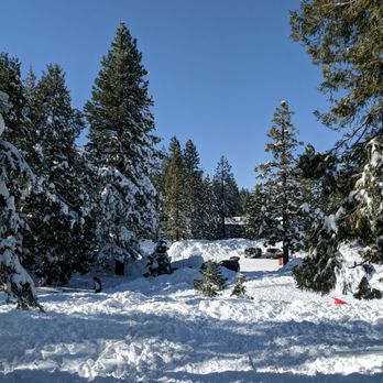 Nyack Snow Park - Sledding Near Me - Emigrant Gap, California