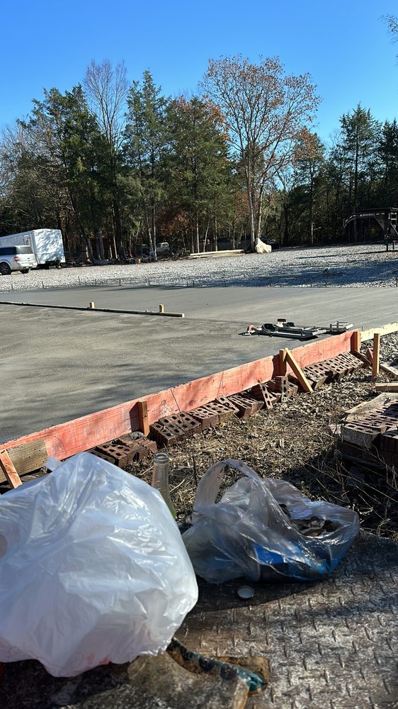 Slide of JMJ Construction