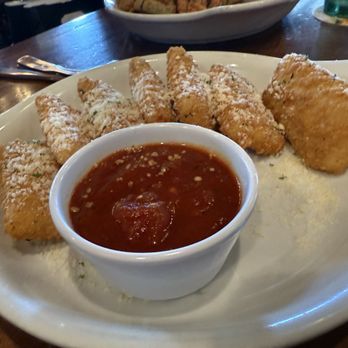 Olive Garden - Kapolei - Fried mozzarella appetizer. Excellent. - Italian Near Me - Kapolei, Hawaii Olive Garden - Kapolei - Fried mozzarella appetizer. Excellent. - Italian Near Me - Kapolei, Hawaii