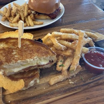 Altisima Winery - Grilled cheese was incredible and the truffle fries were the best ever! - Wineries Near Me - Temecula, California