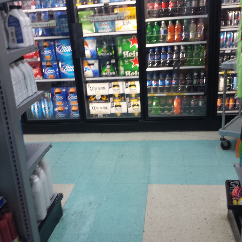 Dion's Quik Mart - Aisle - Convenience Stores Near Me - Key West, Florida