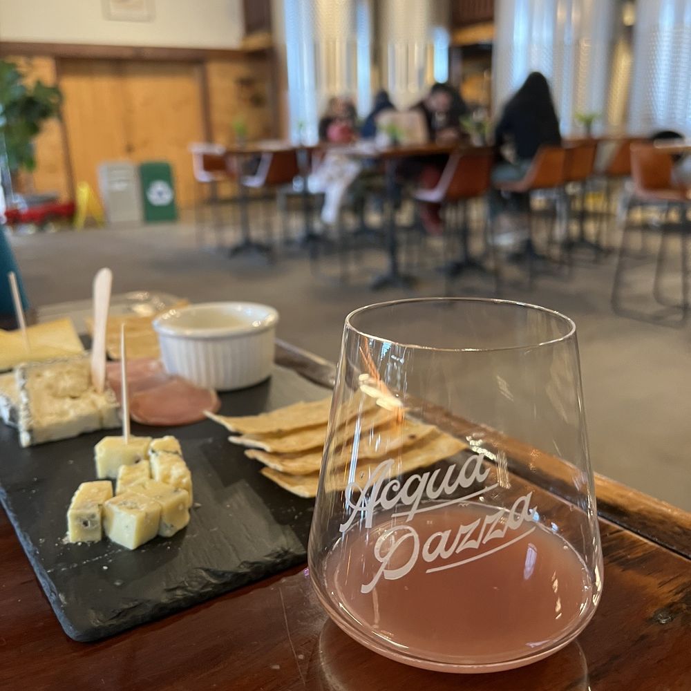Beneduce Vineyards - Acqua Pazza & Local Pairing - Wineries Near Me - Pittstown, New Jersey Beneduce Vineyards - Acqua Pazza & Local Pairing - Wineries Near Me - Pittstown, New Jersey