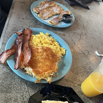 Blue Moon Too - Simple breakfast - Cafes Near Me - Baltimore, Maryland Blue Moon Too - Simple breakfast - Cafes Near Me - Baltimore, Maryland