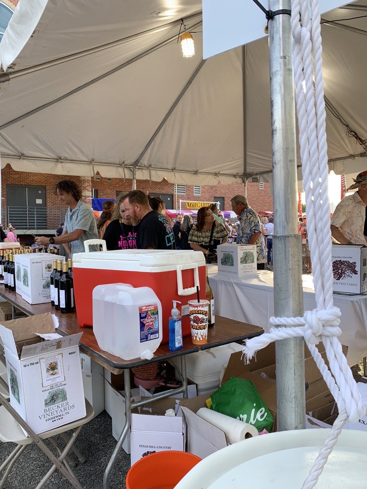 Social spots from Alamo Heights Night