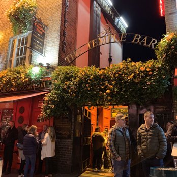 The Temple Bar - Pubs Near Me - Dublin, D