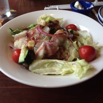 Red Lobster - Salad with blueberry balsamic - Seafood Near Me - Aurora, Colorado Red Lobster - Salad with blueberry balsamic - Seafood Near Me - Aurora, Colorado