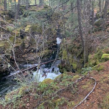 Rogue Gorge Viewpoint - Hiking Near Me - Prospect, Oregon Rogue Gorge Viewpoint - Hiking Near Me - Prospect, Oregon
