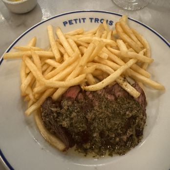 Petit Trois - French Near Me - Sherman Oaks, California
