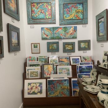 Banana Patch Studio - 10/19/22 - Commissioned Artists Near Me - Hanapepe, Hawaii Banana Patch Studio - 10/19/22 - Commissioned Artists Near Me - Hanapepe, Hawaii