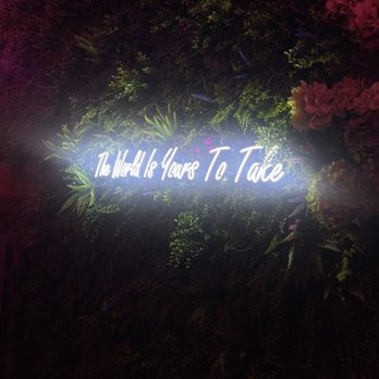 Rose's Garden Bar - Entrance - Burgers Near Me - Calabasas, California