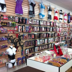 Couples Mega Outlet