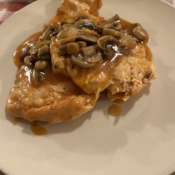 Bruno's - Chicken Marsala Dinner - Italian Near Me - Santa Monica, California